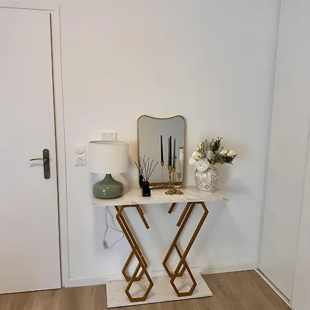 Apartment L'elegant Ecrin Parisien-t3-cosy-paris & Cdg-wifi